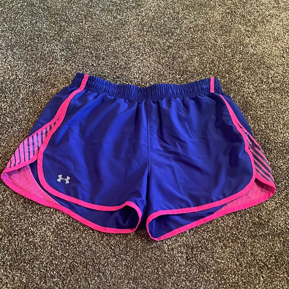 Under amour athletic shorts